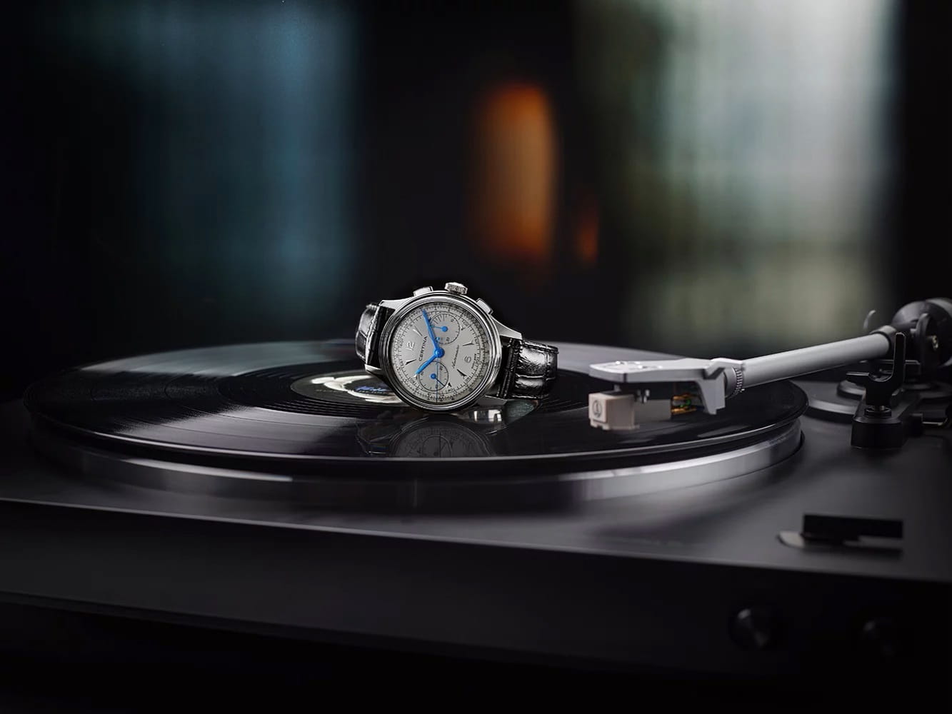 Certina Certina DS Automatic C038.462.16.037.00  — детали корпуса и кожаный